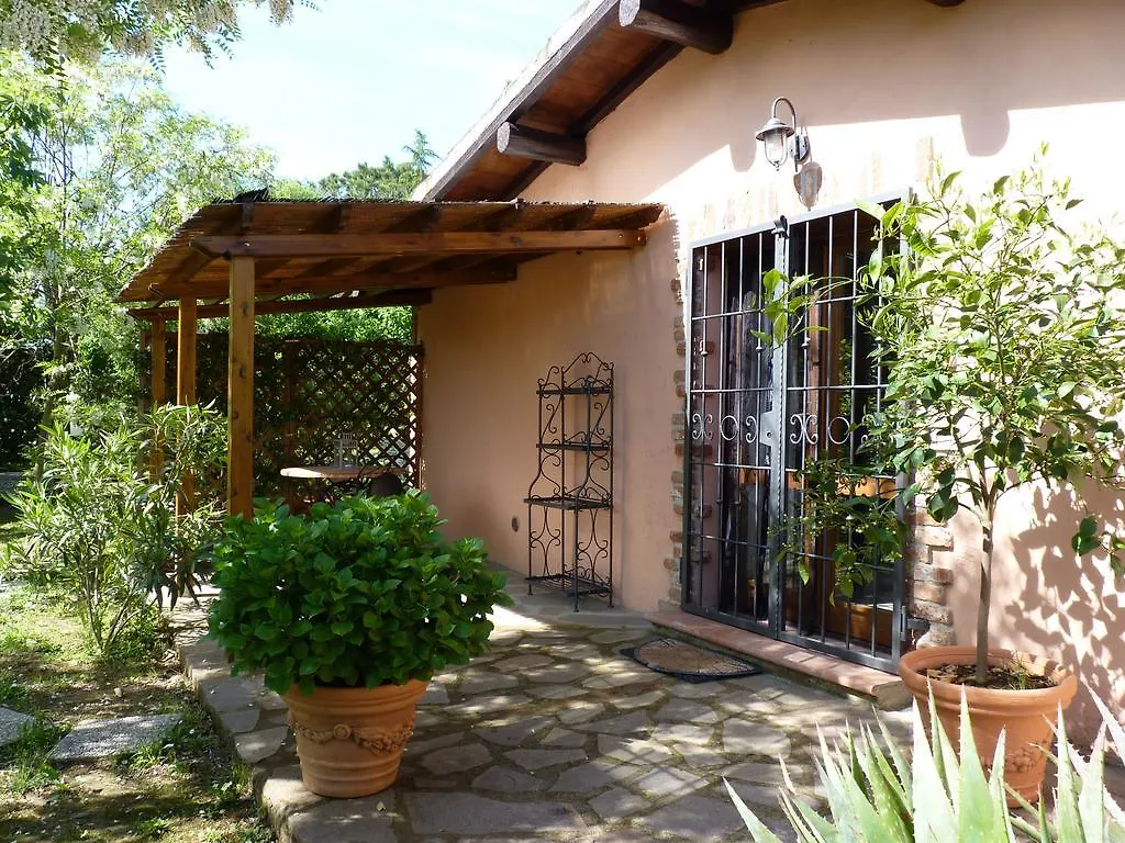 Country house Podere La Fornace Guest House Ravi
